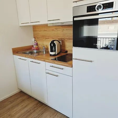 Ticasa Happy Zentral-outlet-parkplatz-aufzug-smarttv-unique Metzingen (Tubingen)