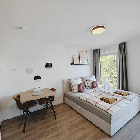 Ticasa Happy Zentral-outlet-parkplatz-aufzug-smarttv-unique Lejlighed Metzingen (Tubingen)