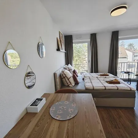 Ticasa Happy Zentral-outlet-parkplatz-aufzug-smarttv-unique Lejlighed Metzingen (Tubingen)